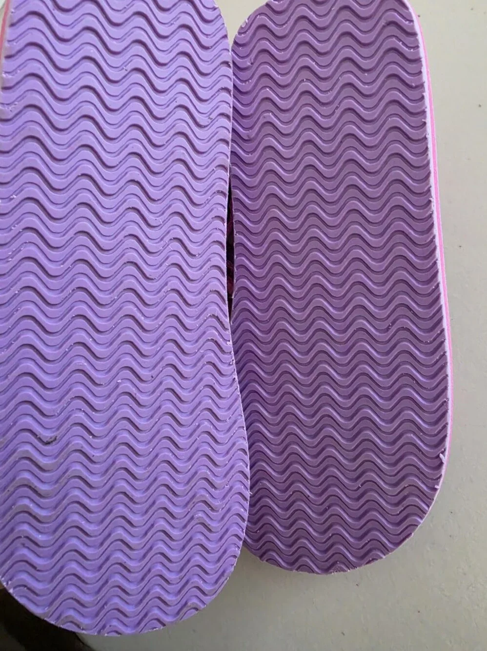 Kids Pink & Lavender Adjustable Hook-and-Loop Sandals